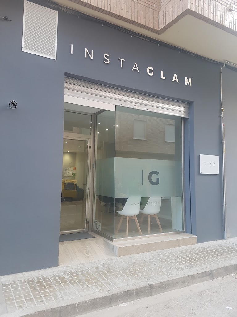 INSTAGLAM SALON — Exterior