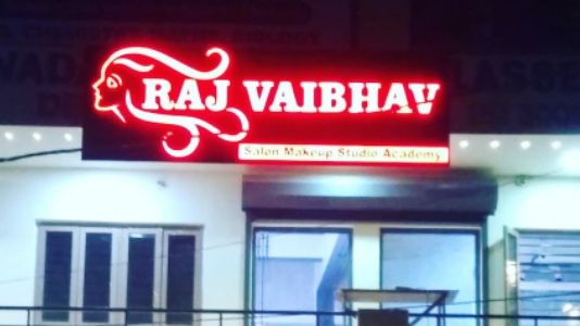 Raj Vaibhav Beauty Salon