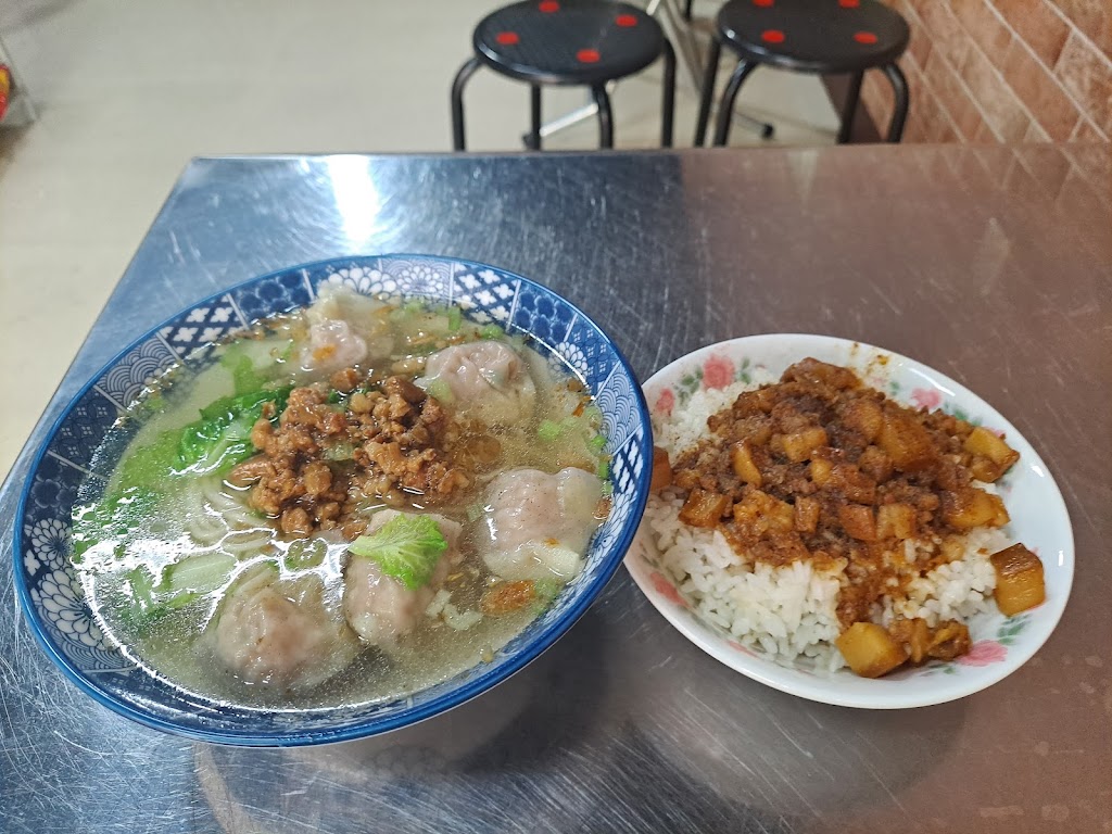 陳師傅餛飩 的照片