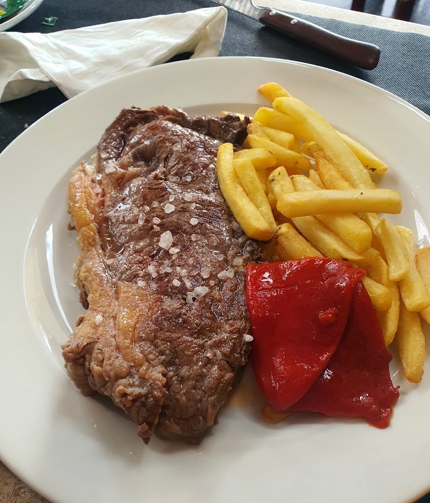 Iruna Mendebaldea — Comida y bebida