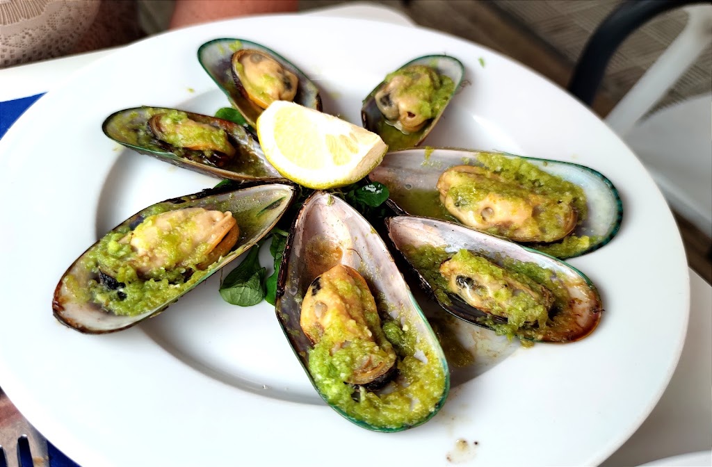 Guachinche El Pino — Comida y bebida