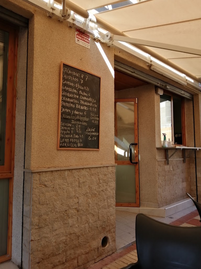 Cerveceria-Cafeteria El Capricho — Carta