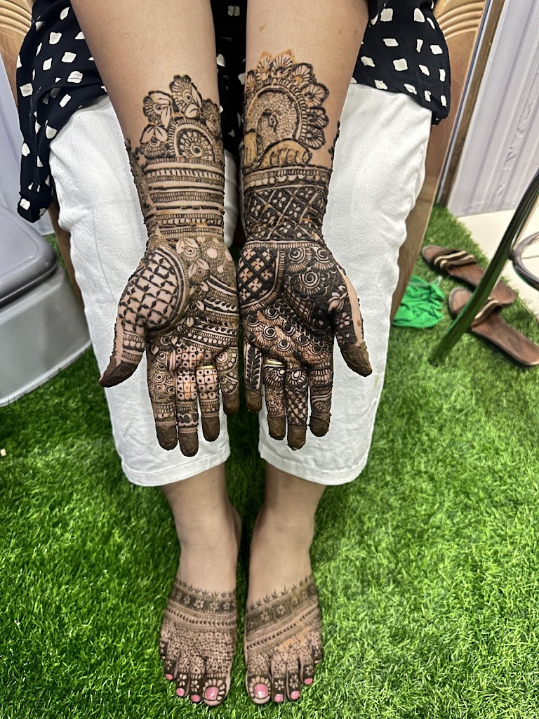 Bhawna Makeup Studio And Academy