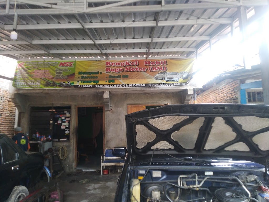 Bengkel Mbah Mbogo Mobil