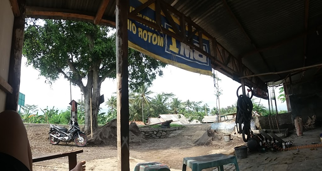Bengkel Edi motor shop