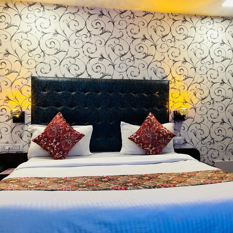 Hotel Grand Apple