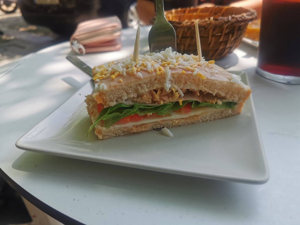 Cafeteria Krimea — Comida y bebida