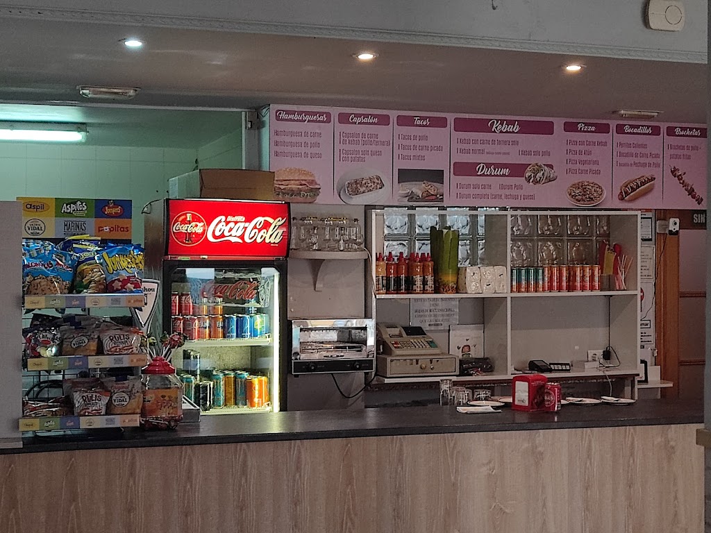 SNACK & CAFETERIA INES