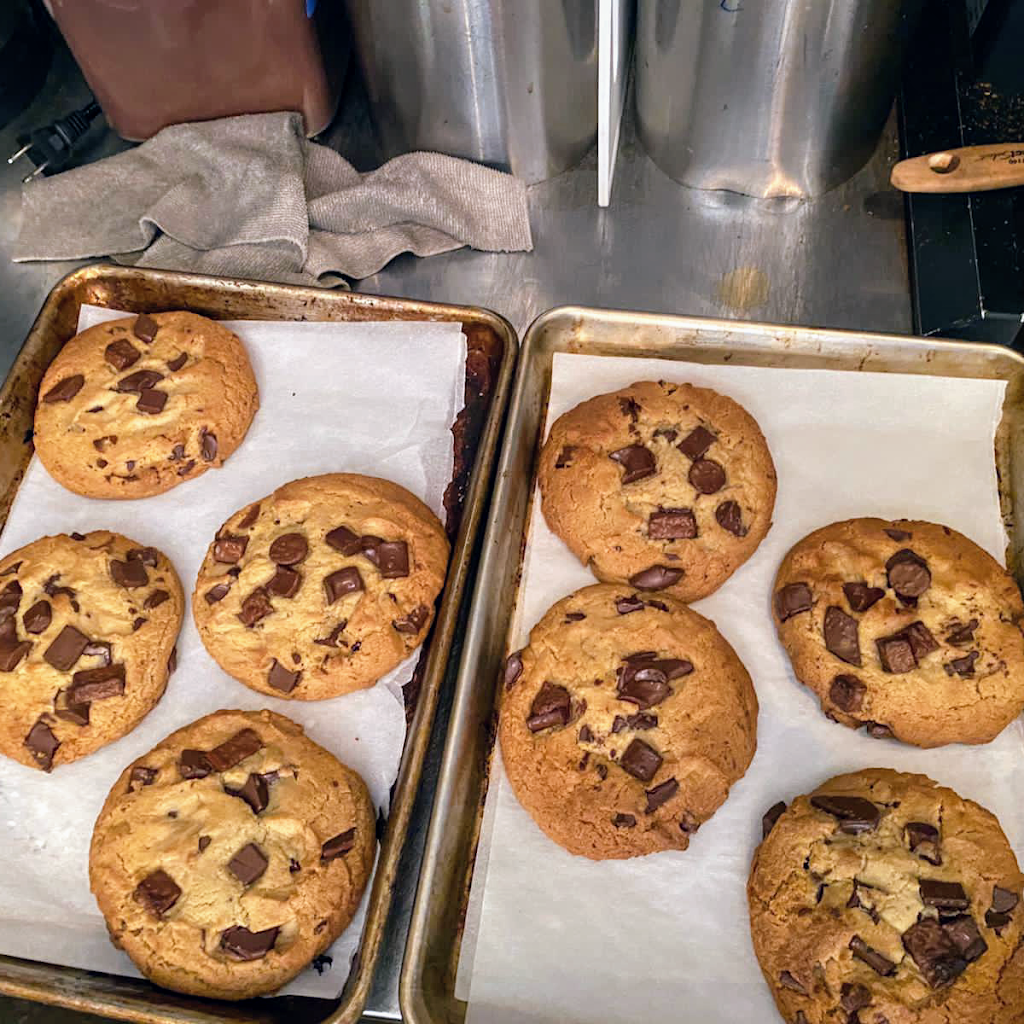 Chocolate chip cookie