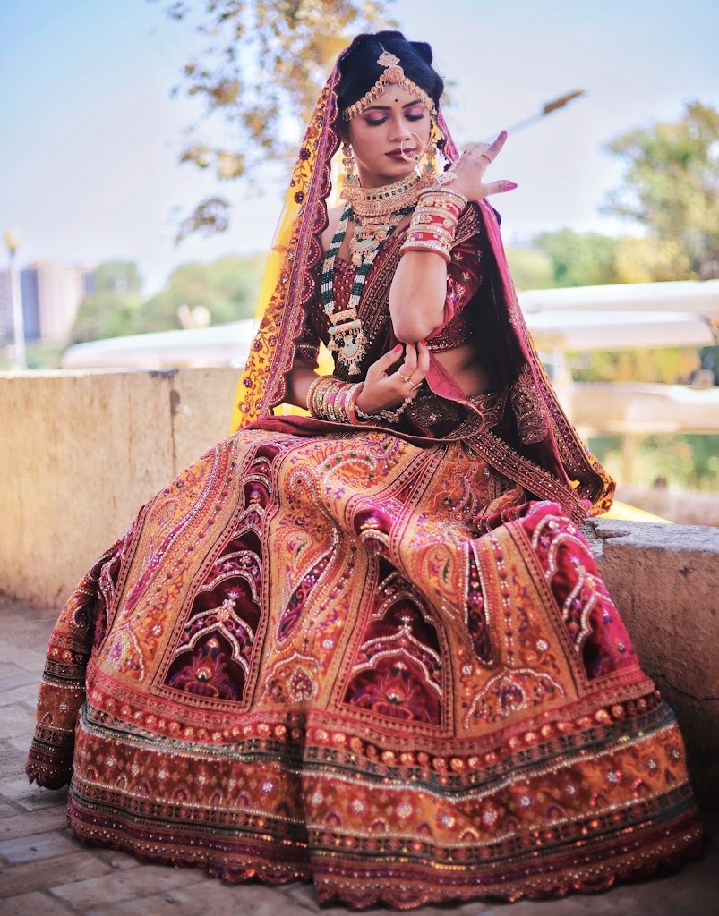 Anushka Beauty Parlour