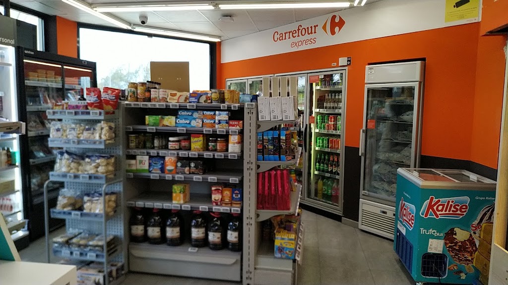 Estacion de Servicio Repsol — Interior