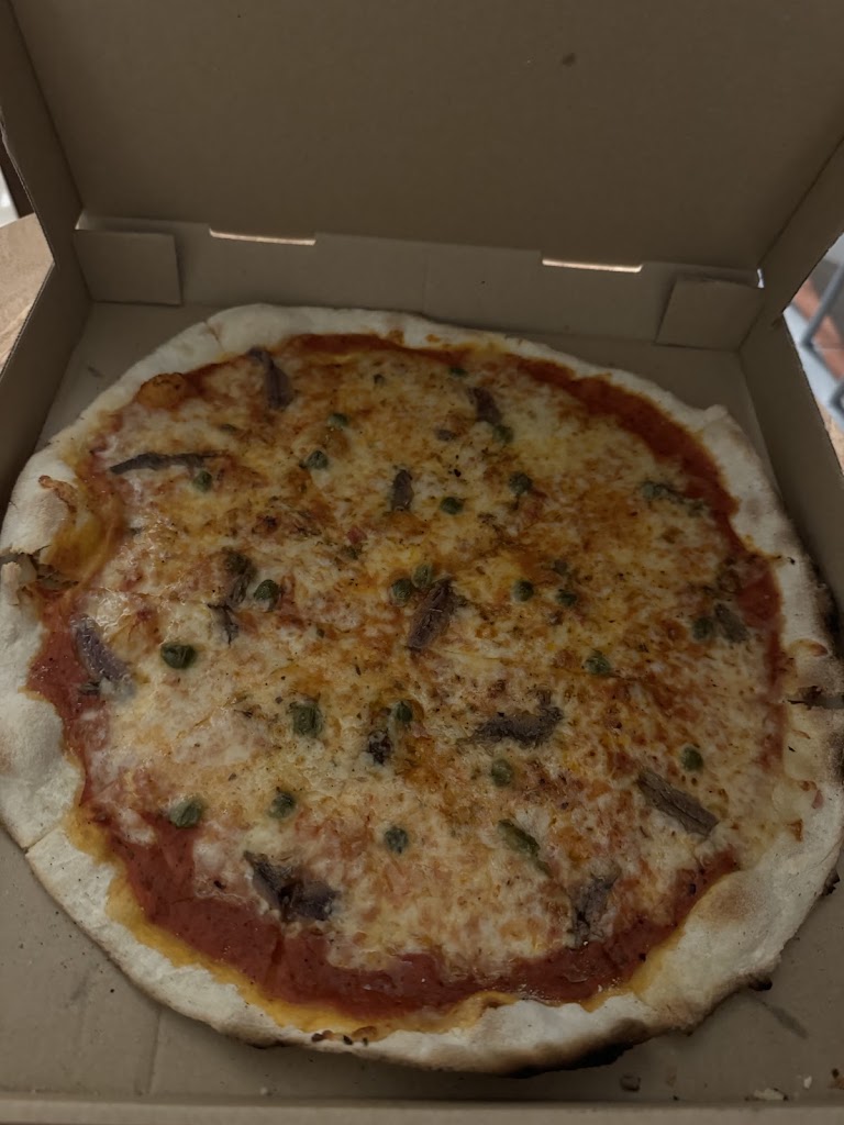 HornitoRico Pizza — Comida y bebida