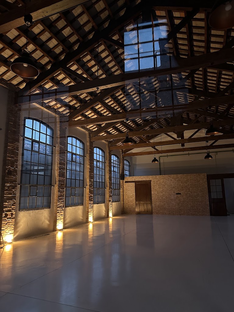 Mambo Dance Factory | Escuela de baile | Clases de Salsa y Bachata en Terrassa