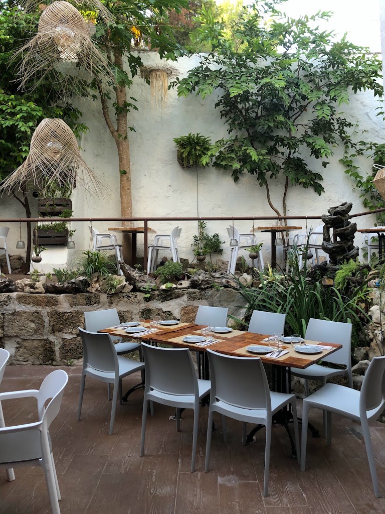 Chola Gastro Javea — Ambiente
