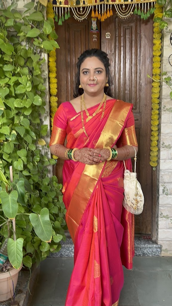 Aparna Ambarkar Aboli Makeover And Beauty Salon