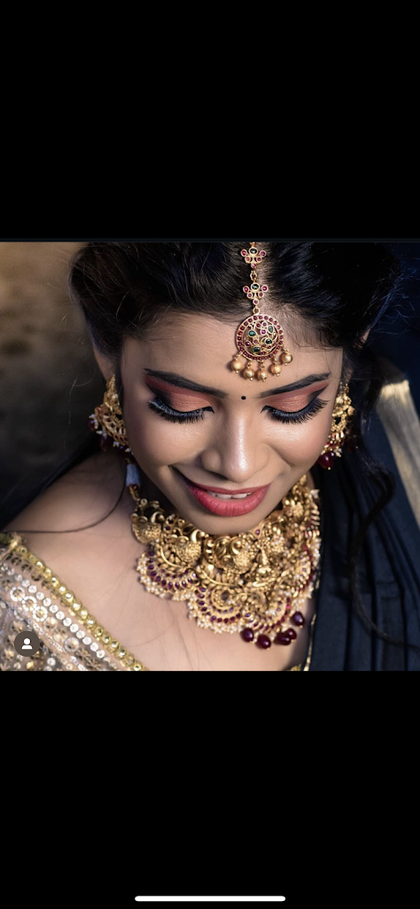 Azhagi Beauty Makeup