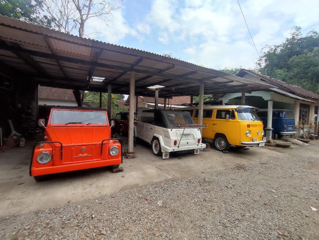 Bengkel mobil Ari
