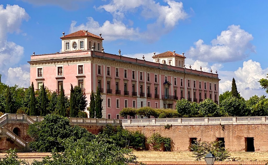 Aparcamiento El Palacio del Infante don Luis