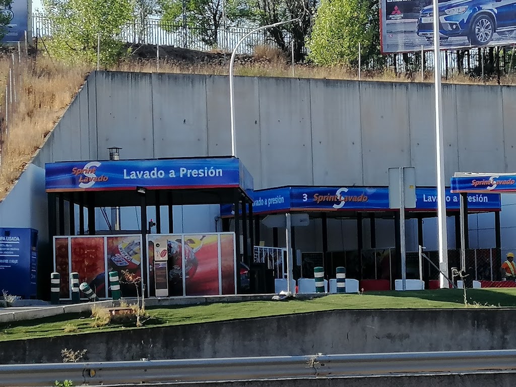 Estacion de Servicio Repsol — Exterior