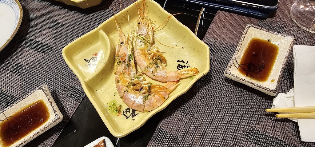 Neo Sushi — Comida y bebida