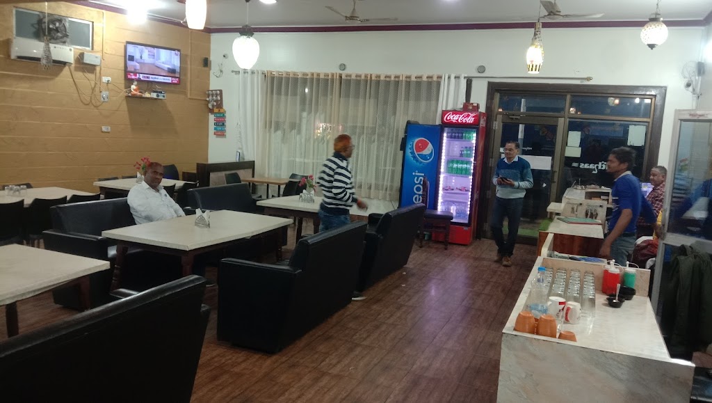 Mithaas Veg Family Restaurant Hotel