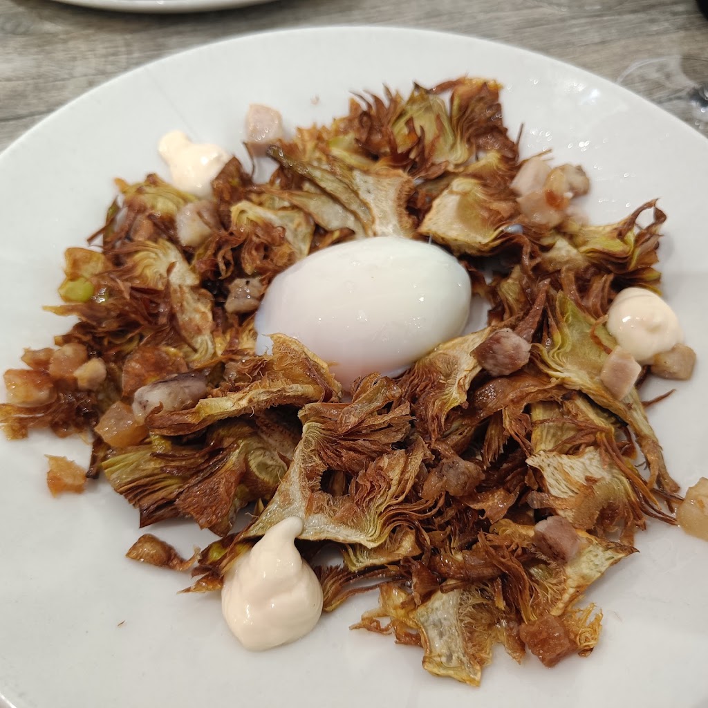 Restaurante Sua — Comida y bebida