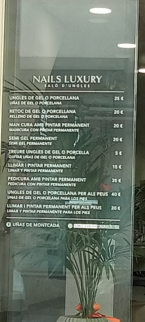 NAILS LUXURY — Carta