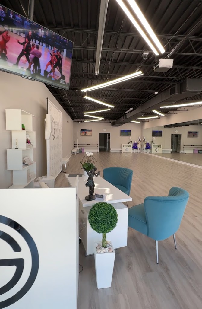  SIMPLY DANCING & ART