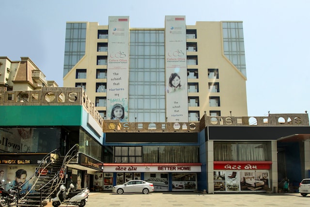 Oyo 8786 Hotel Maan Residency