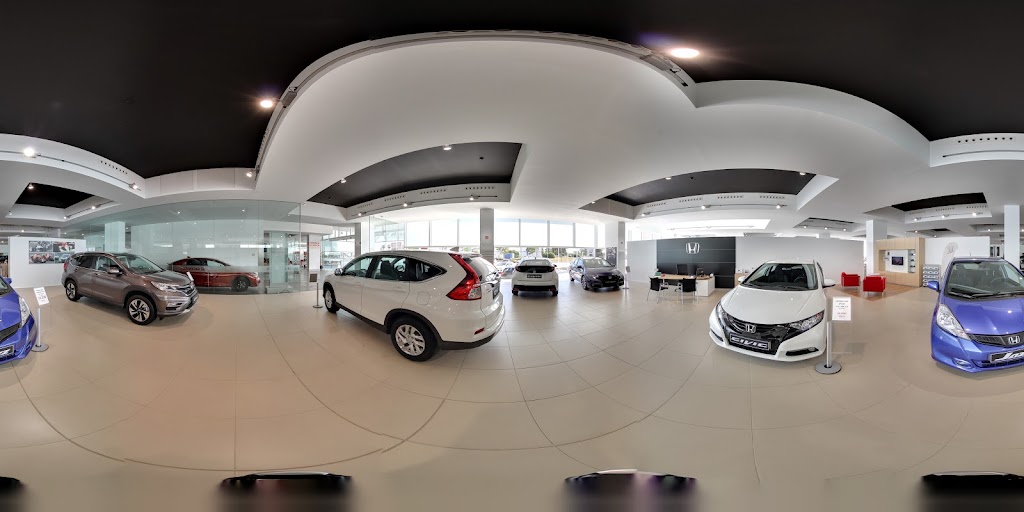 Concesionario Honda QUADIS Ibertecno - Sant Boi — Hatchback