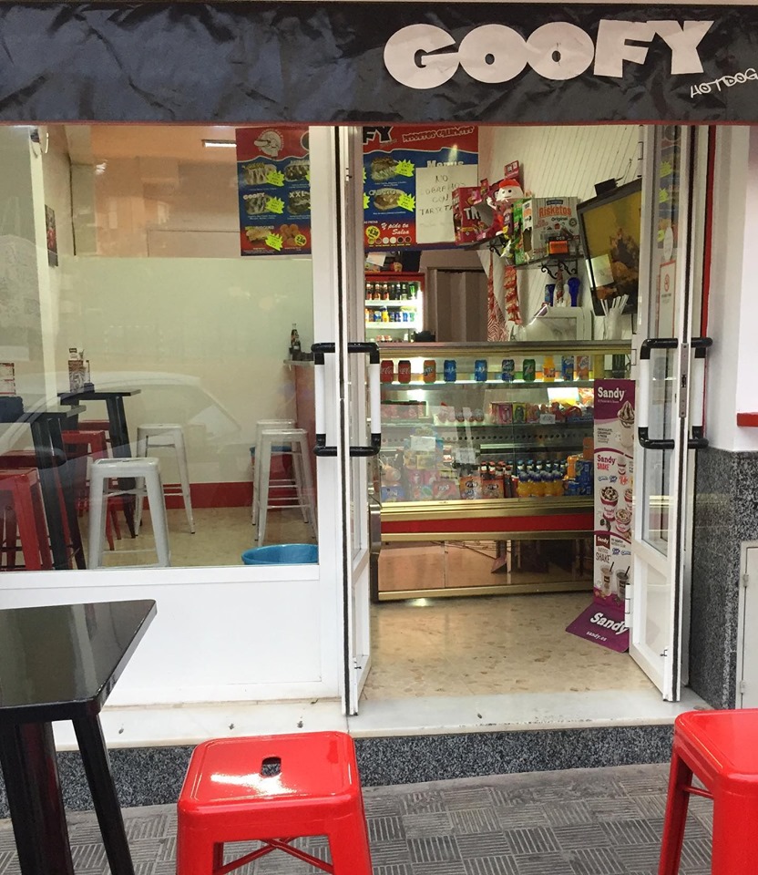 Restaurante Goofy Perritos Calientes