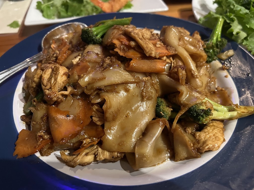 Nom Nom Restaurant and Grill