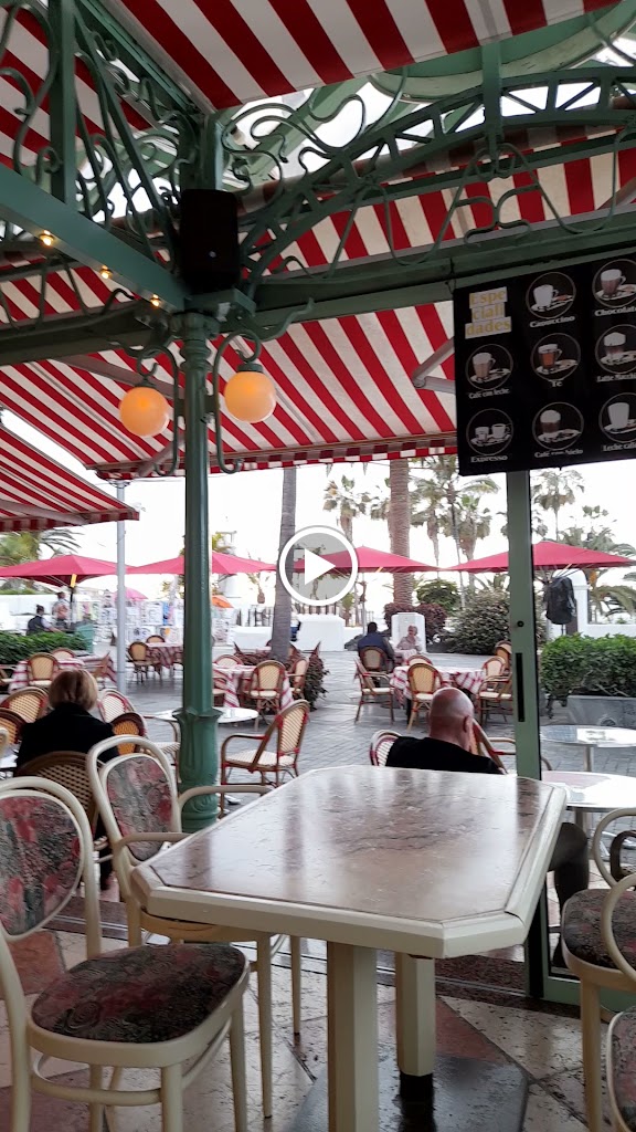 Cafe de Paris — Videos