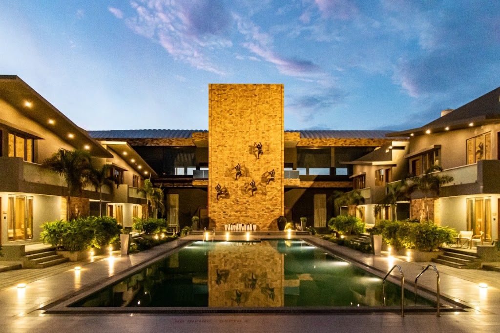 Phoenix Resort Best Destination Wedding Venue Top Banquet Hall Restaurant In Rajkot