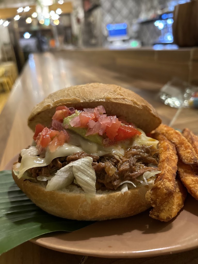 Surreal — Comida y bebida
