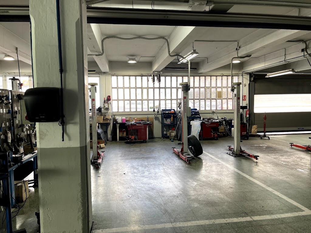 Taller Oficial Skoda Menabi | Eibar — Interior