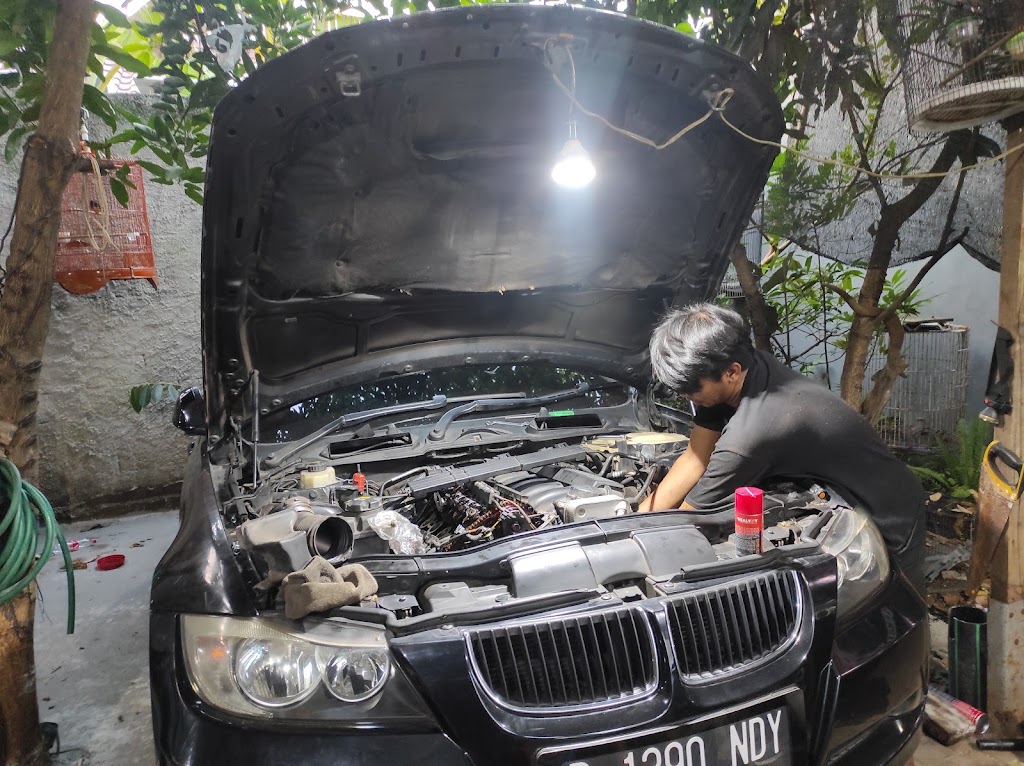 Bengkel Mobil SUMBER REJEKI MOTOR