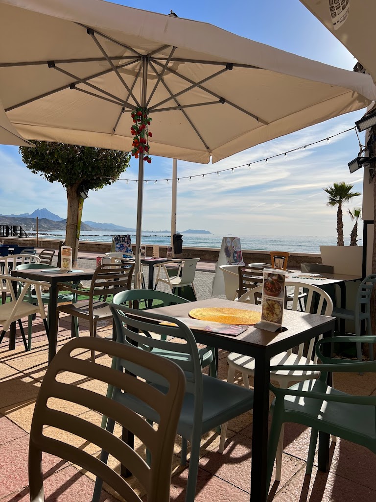 Ward coffee and tea lounge restaurant