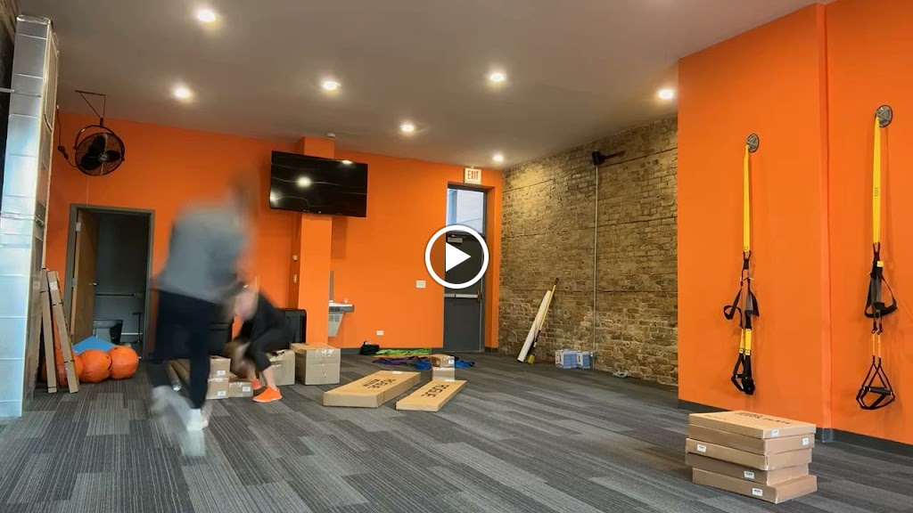 Orange Shoe Personal Fitness Trainers - Lincoln Park