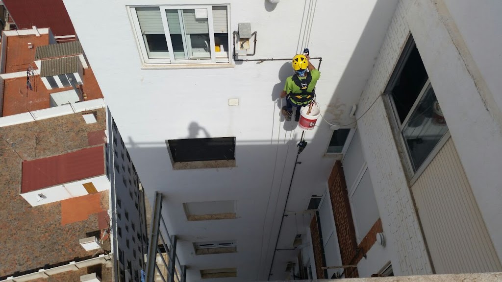 Instalaciones 24 S.L.