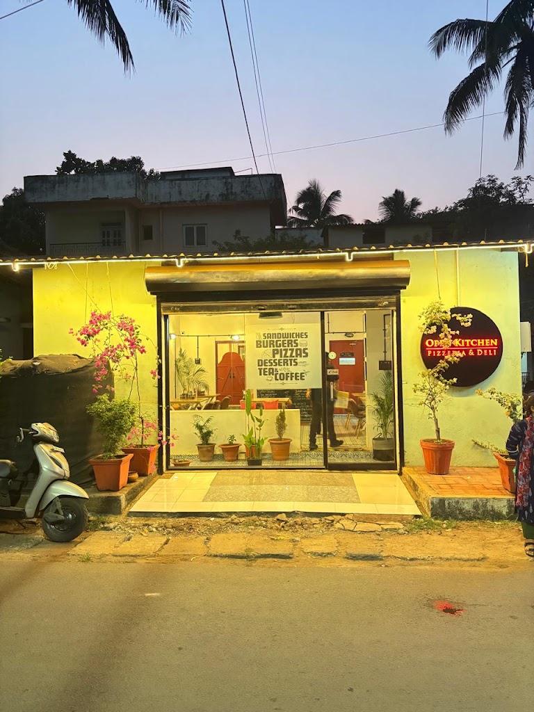 Open Kitchen Restaurant Pizzeria Burgers