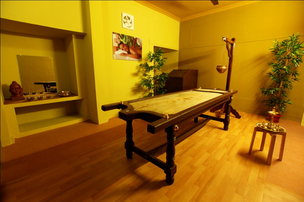 Natura Salon And Spa For Women