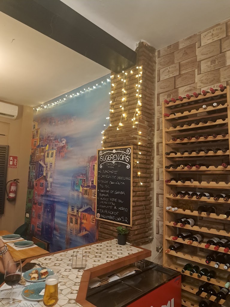 Barra Fina Taberna Joven — Ambiente