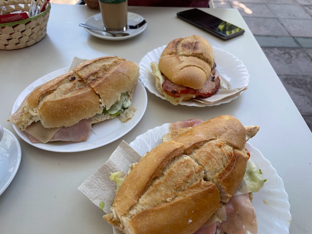Quiosco Gloria Bendita — Comida y bebida