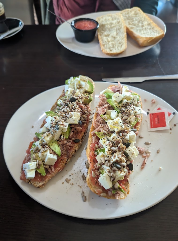 Cafe Bar Inna Cartagena — Comida y bebida