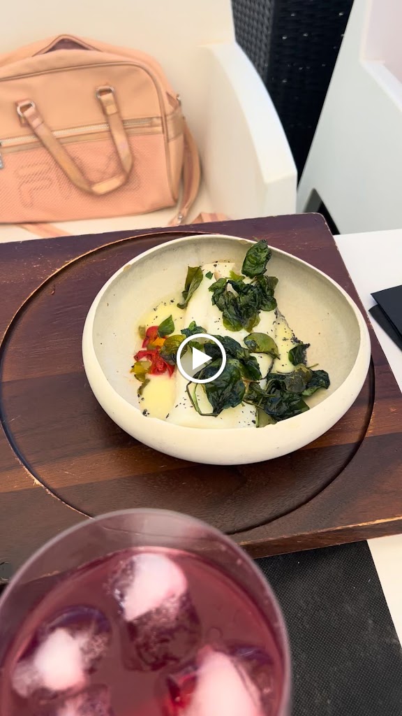 Teclas Bar Cafeteria — Videos