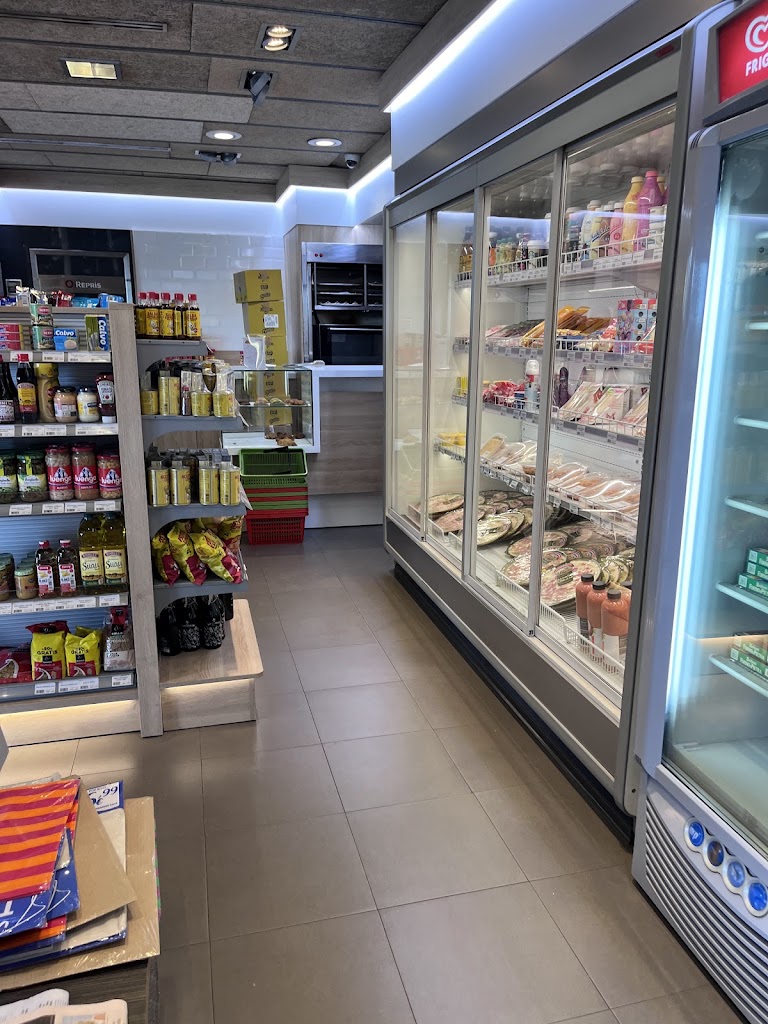 Estacio de Servei Repris, S.L. — Interior