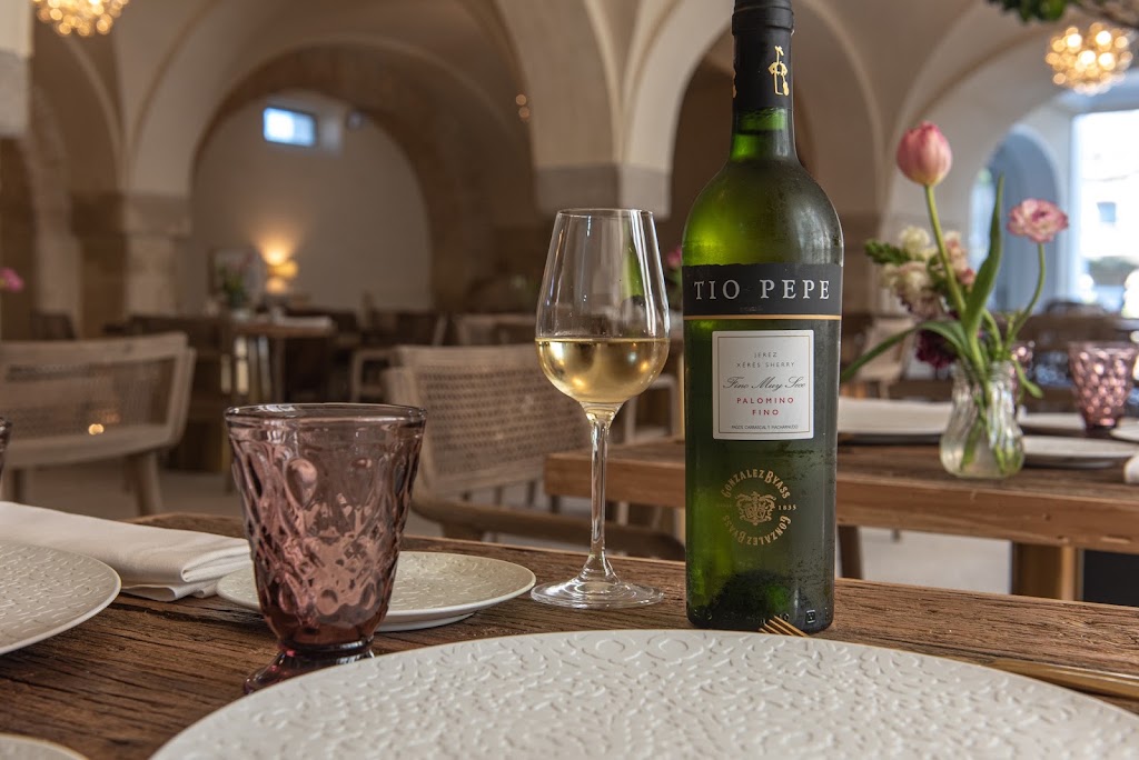 Restaurante Pedro Nolasco — Comida y bebida
