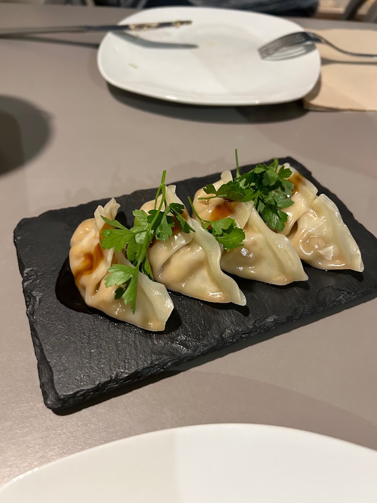 Entremeses Tapas Bar — Dumpling