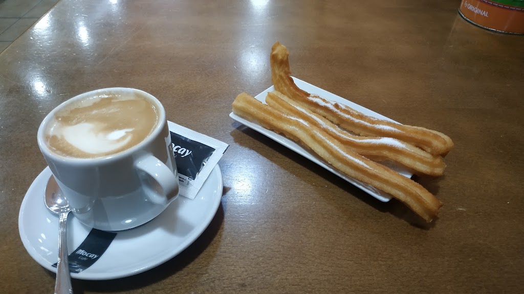 Cafe As Penas Bar — Comida y bebida